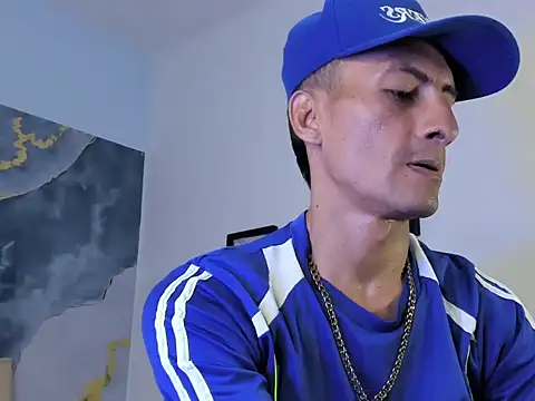 latin crissex online show from 10.25.25