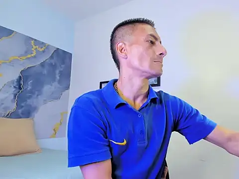 latin crissex online show from 11.21.25