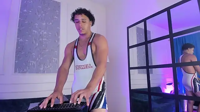 Adrian Volt online show from 03.06.26