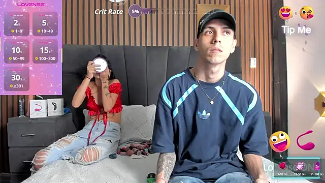 DerryAndIzzy online show from 10.21.25