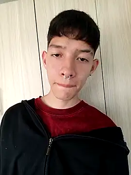 heyy noah11 online show from 10.24.25