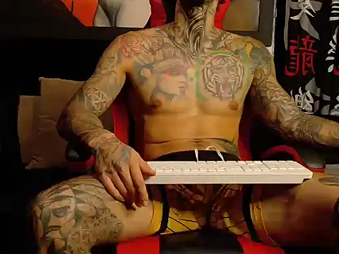 Molotov Explosive online show from 11.11.25