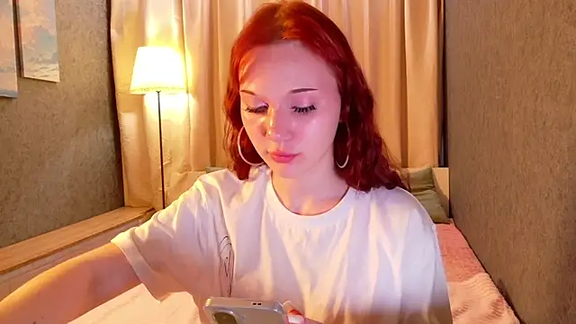 Snapshot of MargoViento chatting on 06.10.26 MargoViento online show from 06.10.26
