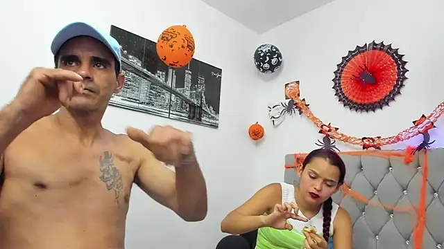 Sofi And Santy online show from 11.02.25