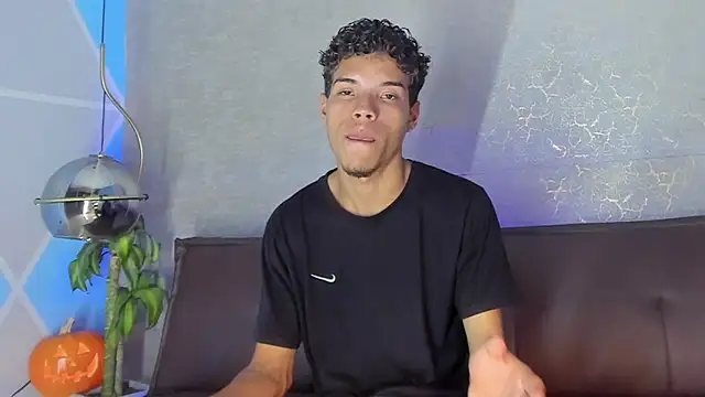 jhojan foxxx  online show from 10.18.25