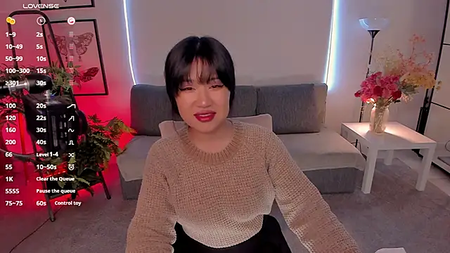 Erika Kim online show from 11.26.25