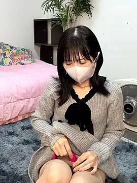 Snapshot of japan-mei chatting on 11.30.25 japan-mei online show from 11.30.25