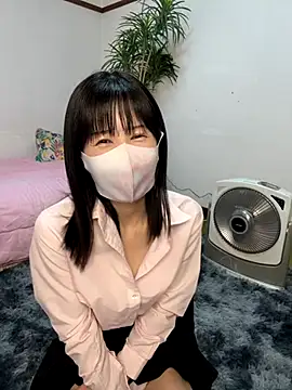 Snapshot of japan-mei chatting on 12.03.25 japan-mei online show from 12.03.25