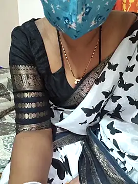 Snapshot of Best_Kannada_Couple chatting on 12.16.25 Best Kannada Couple online show from 12.16.25