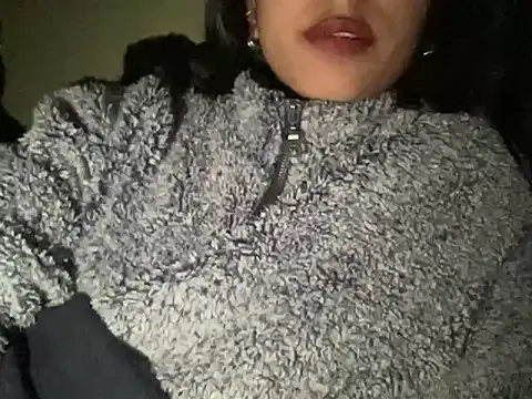 youngriri2 online show from 11.16.25