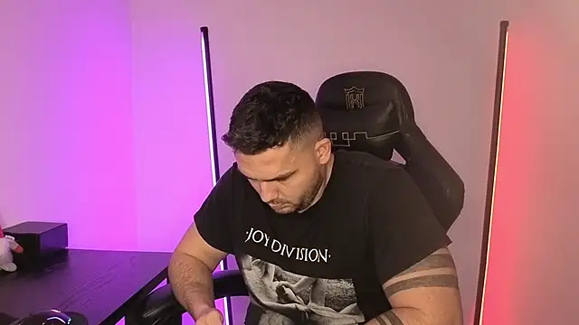 Danielbateson online show from 01.14.26