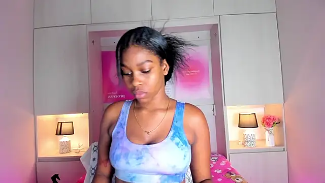 MaraBaker online show from 11.28.25