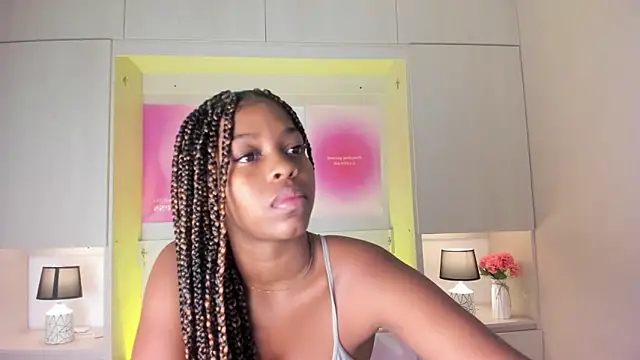 Snapshot of MaraBaker chatting on 02.02.26 MaraBaker online show from 02.02.26