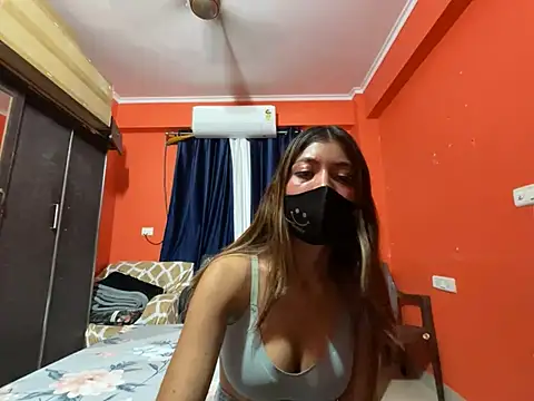 HOT HONEY10 online show from 07.04.26