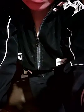 LeanaLy online show from 12.16.25