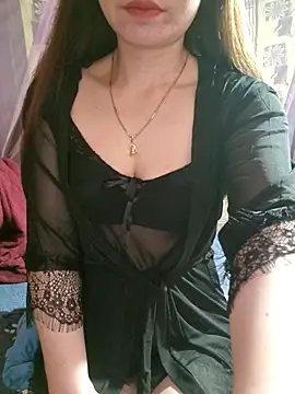 LeanaLy online show from 02.11.26