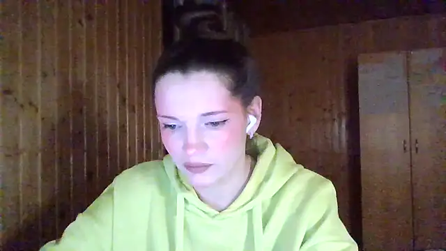 Snapshot of AmeliieLaFleur chatting on 03.04.26 AmeliieLaFleur online show from 03.04.26