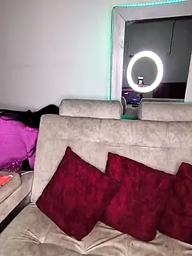 kitten25-hott online show from 10.21.25