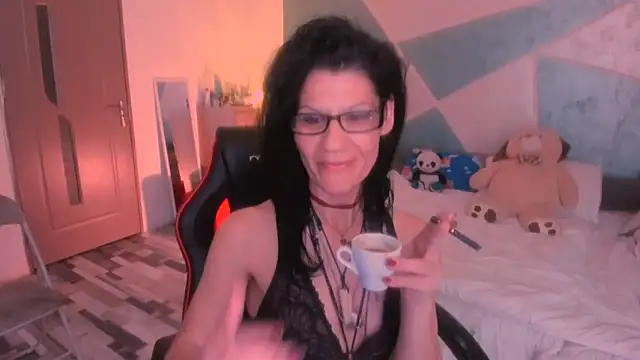 SweetSin40 online show from 05.18.26