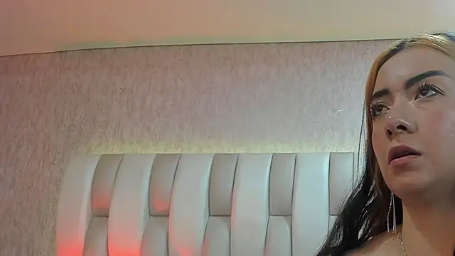 Ari lynn  online show from 03.19.26