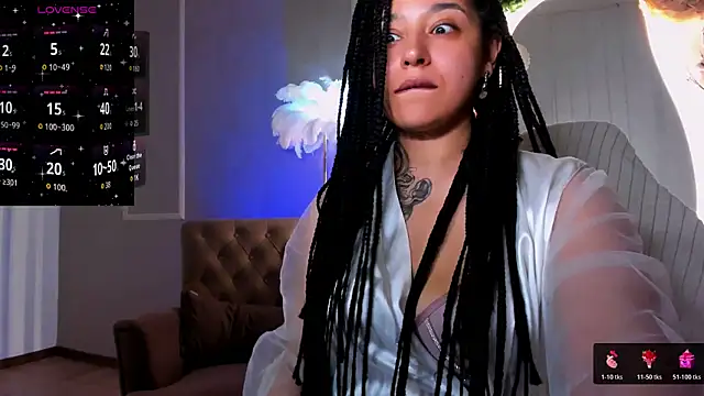 Aisha Goldstein online show from 04.17.26