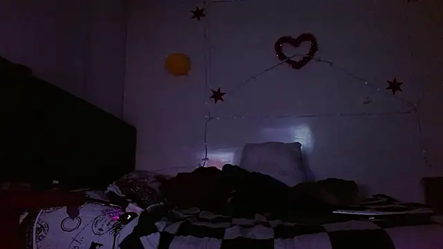 picante70  online show from 11.04.25