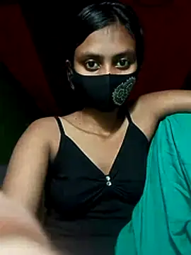 Snapshot of Night_Queen20 chatting on 10.31.25 Night Queen20 online show from 10.31.25