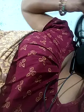 Snapshot of SX-ANA chatting on 11.15.25 SX-ANA online show from 11.15.25