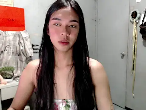 Snapshot of miatrixs chatting on 03.18.26 miatrixs online show from 03.18.26