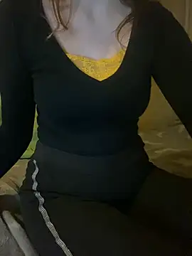 Snapshot of KittieCreme chatting on 02.17.26 KittieCreme online show from 02.17.26