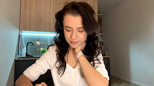 Snapshot of CeredAlum chatting on 10.21.25 CeredAlum online show from 10.21.25