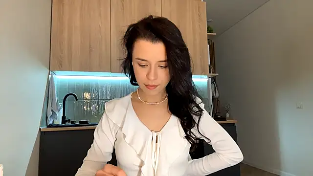 Snapshot of CeredAlum chatting on 11.05.25 CeredAlum online show from 11.05.25