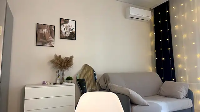 Snapshot of CeredAlum chatting on 11.23.25 CeredAlum online show from 11.23.25