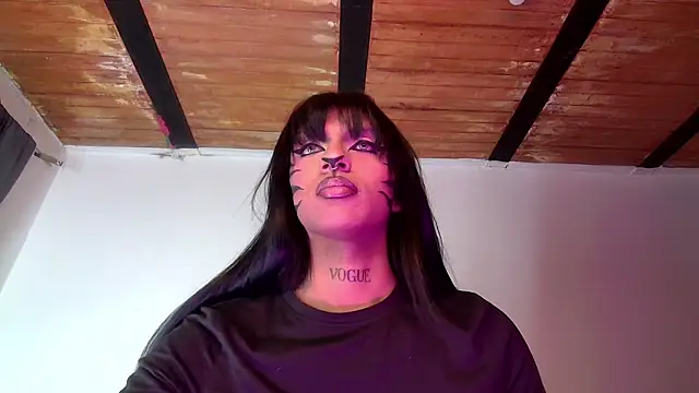 Trix ebony online show from 10.16.25