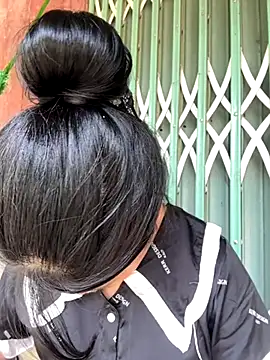 Linh-xxx online show from 10.15.25