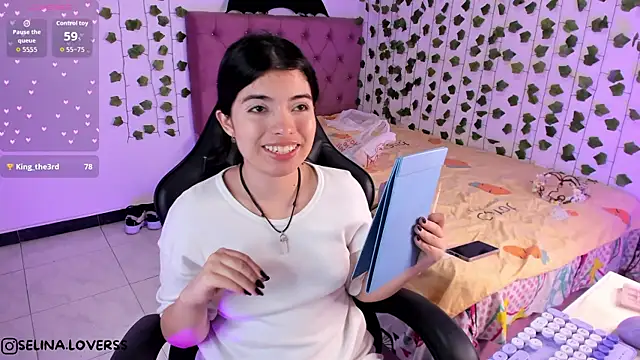 selina lovers  online show from 11.15.25