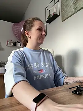 Amy  Leee  online show from 04.07.26