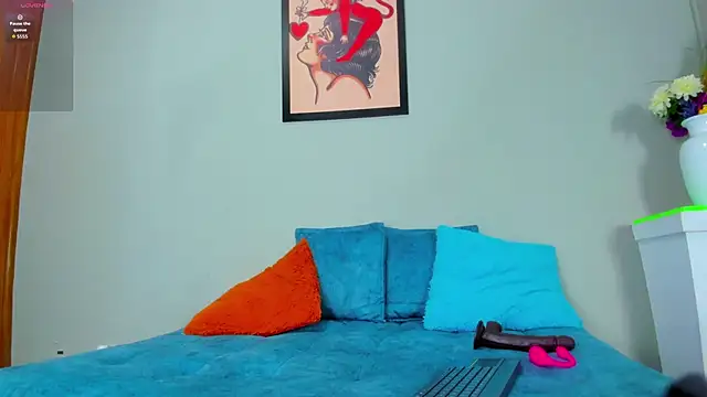 Snapshot of bella_sstone chatting on 11.15.25 bella sstone online show from 11.15.25