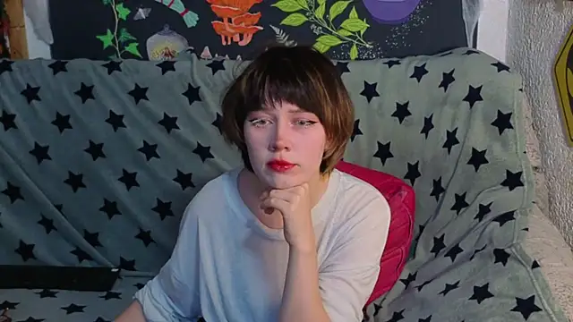 ReincarnatedAngel online show from 11.19.25