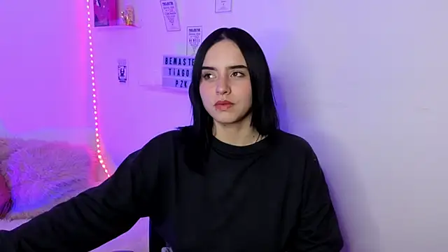 Emily Lindey online show from 03.13.26