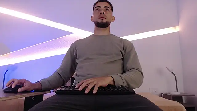 Snapshot of Daron_66 chatting on 10.24.25 Daron 66 online show from 10.24.25