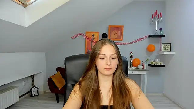 AnneWilsonn online show from 10.31.25