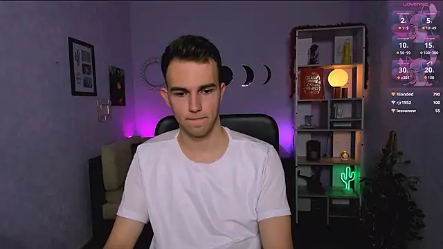 astren villo online show from 04.17.26