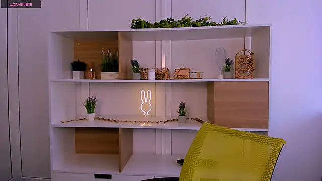 Snapshot of sendi_cais chatting on 11.14.25 sendi cais online show from 11.14.25