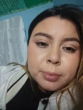 Snapshot of EliaStone05 chatting on 12.20.25 EliaStone05 online show from 12.20.25