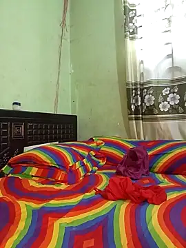 Snapshot of Night_Queen3 chatting on 10.27.25 Night Queen3 online show from 10.27.25