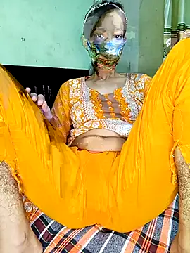 Snapshot of Night_Queen3 chatting on 11.12.25 Night Queen3 online show from 11.12.25