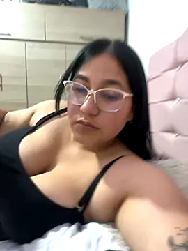 Snapshot of kassandra_luxury chatting on 11.04.25 kassandra luxury online show from 11.04.25