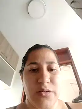 Snapshot of kassandra_luxury chatting on 11.28.25 kassandra luxury online show from 11.28.25