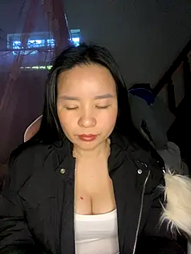 Listen-ly online show from 12.14.25